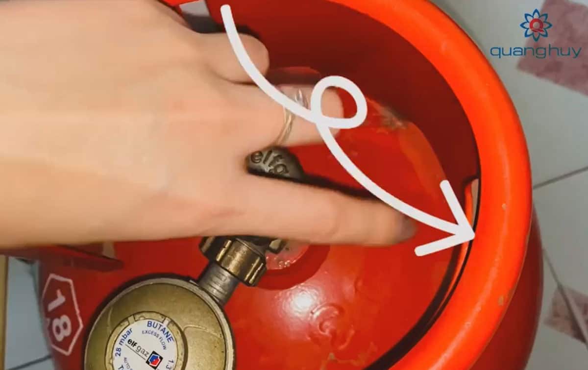 Cách mở khóa van bình gas đỏ