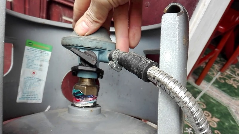 Định kỳ kiểm tra bộ bình gas