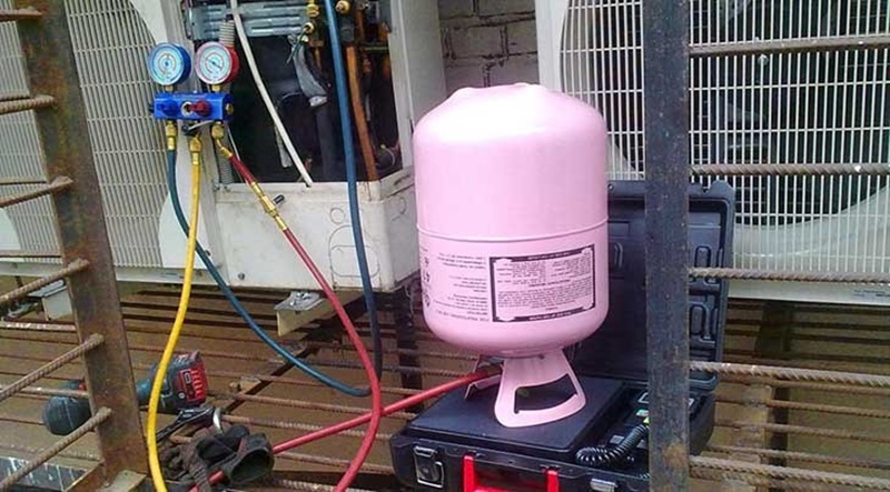 lắp đặt điều hòa gas R32
